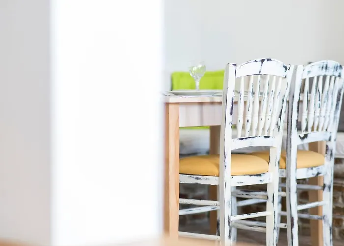 Jkg Oikia * Agia Anna (Naxos)