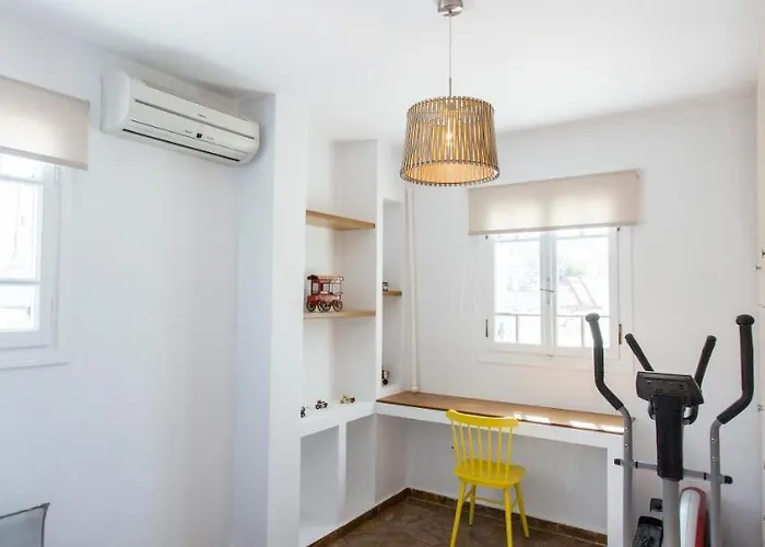 Jkg Oikia Agia Anna (Naxos)