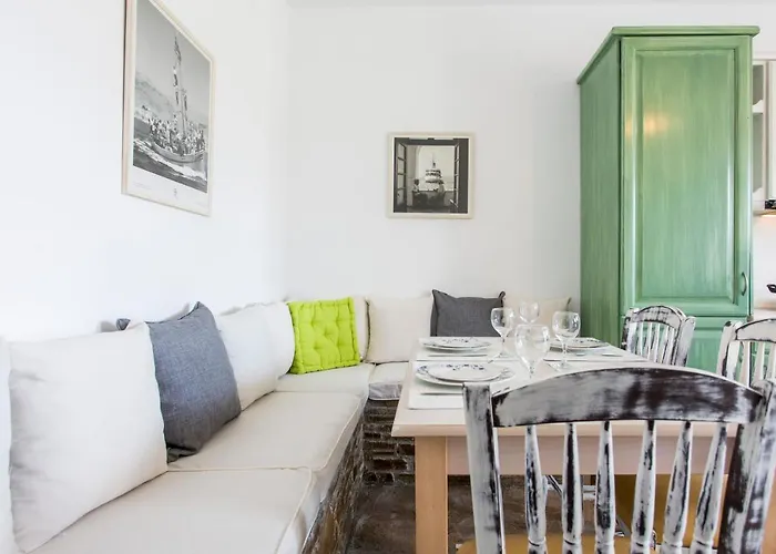 Jkg Oikia Agia Anna (Naxos)